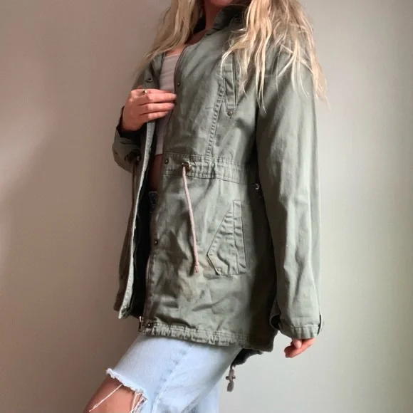 Light weight army green fall jacket - Picture 5 of 13